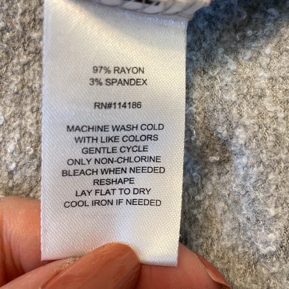 Peyton Primrose Metallic Star Graphic Print Sweatshirt Gray Sz M - Picture 7 of 7